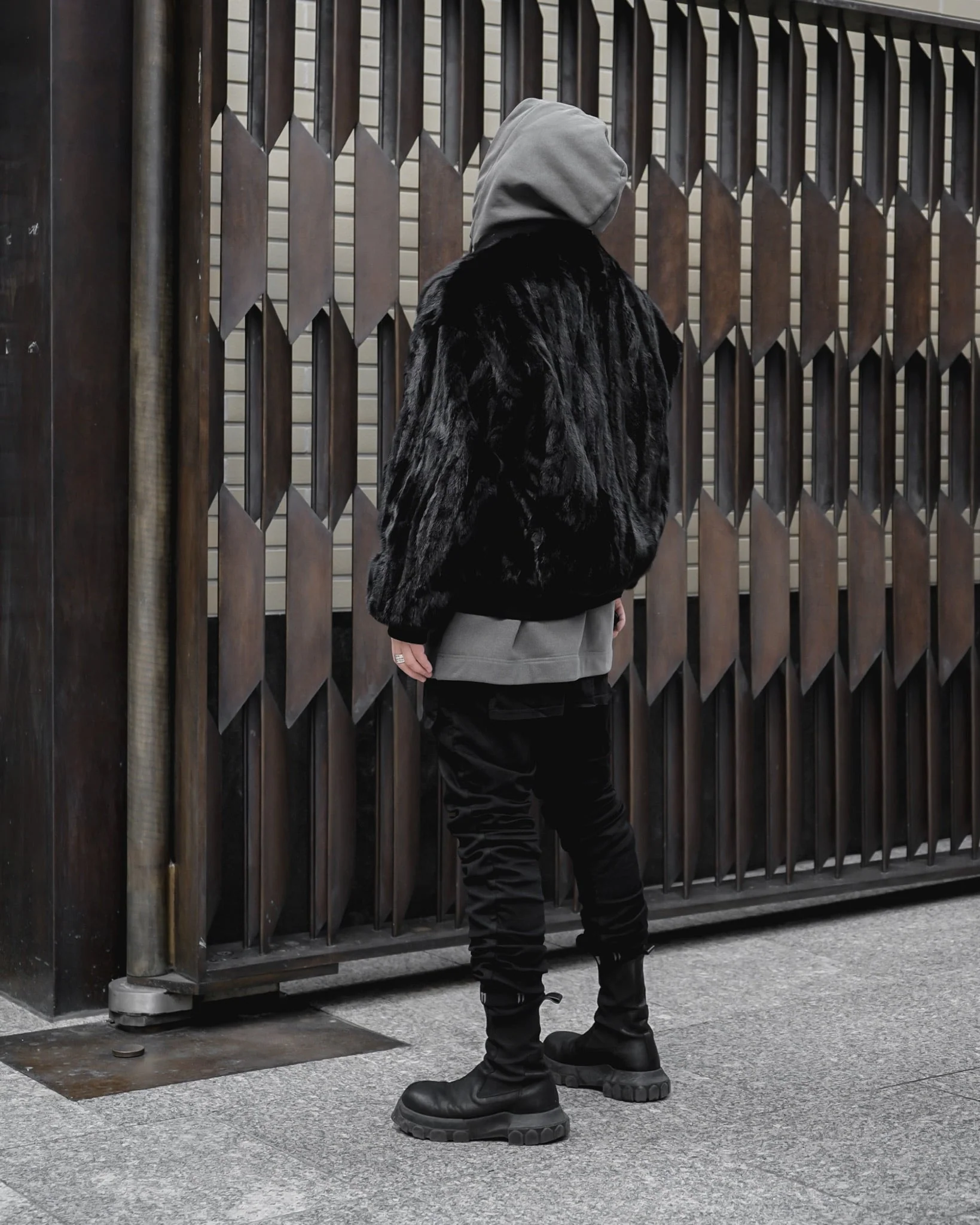 BLACK UNISEX REVERSIBLE MINK FUR BOMBER W/ LOGO - Image 20