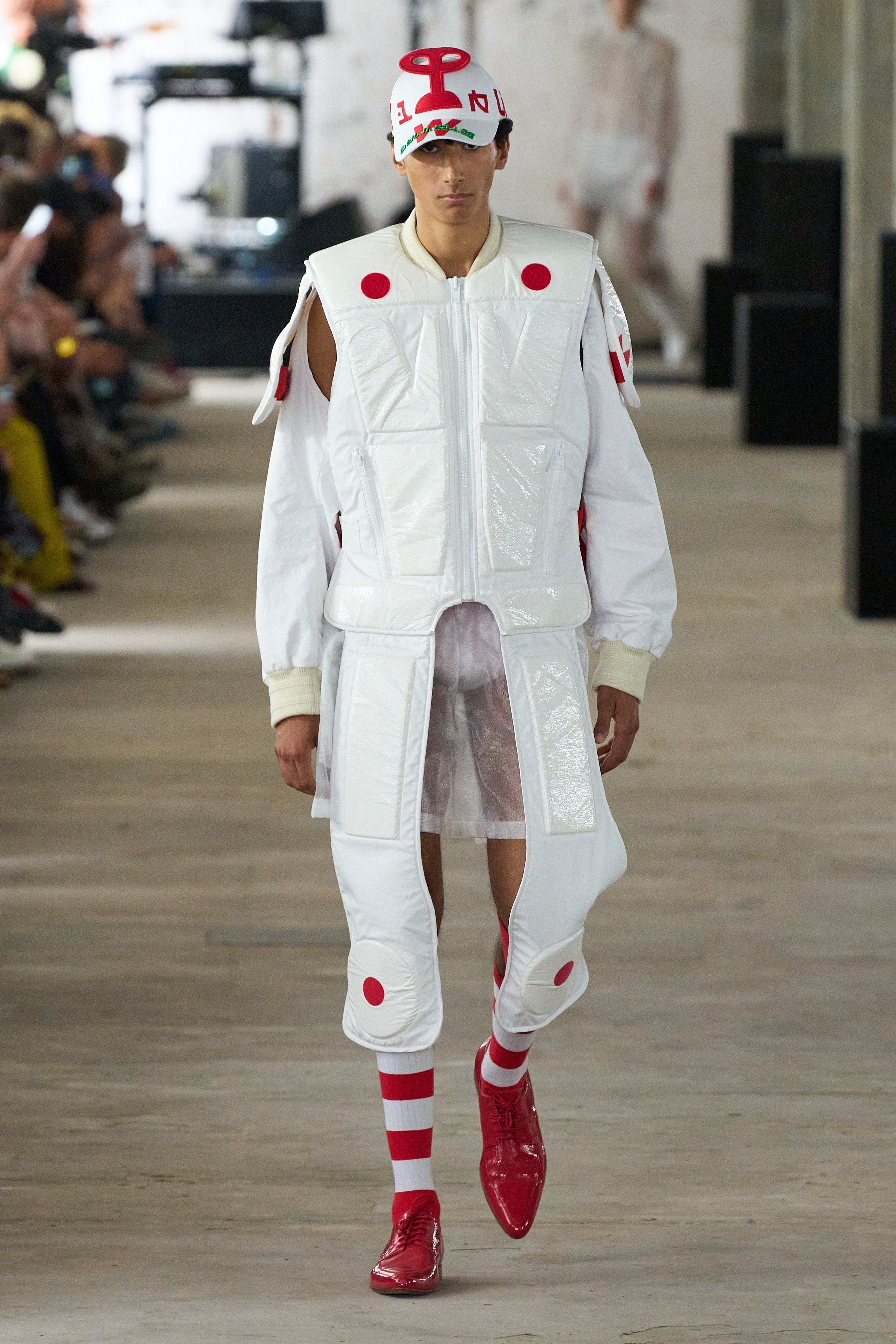 CRASH VEST ZIP - Image 2