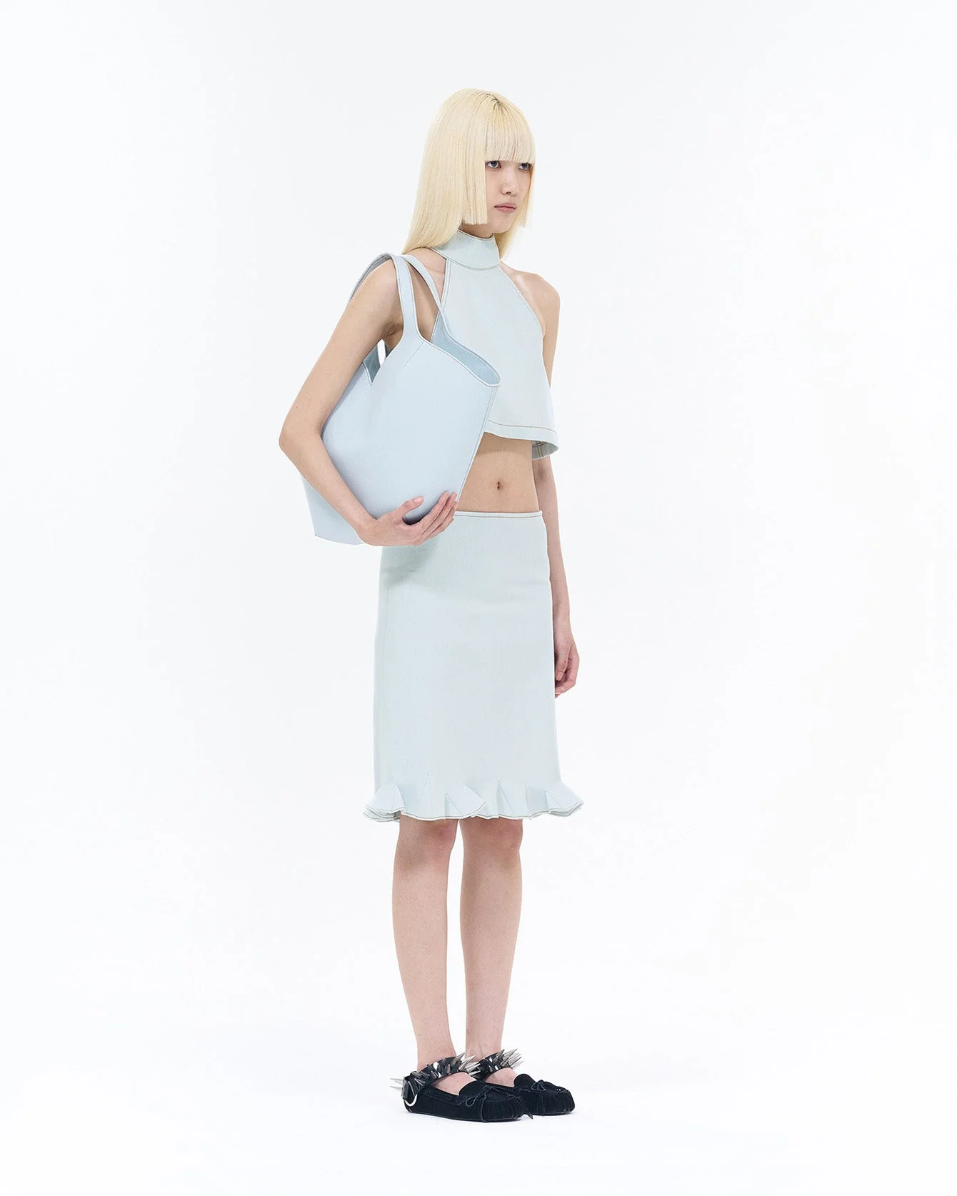 SHORT HALTERNECK DENIM BLOUSE - Image 5