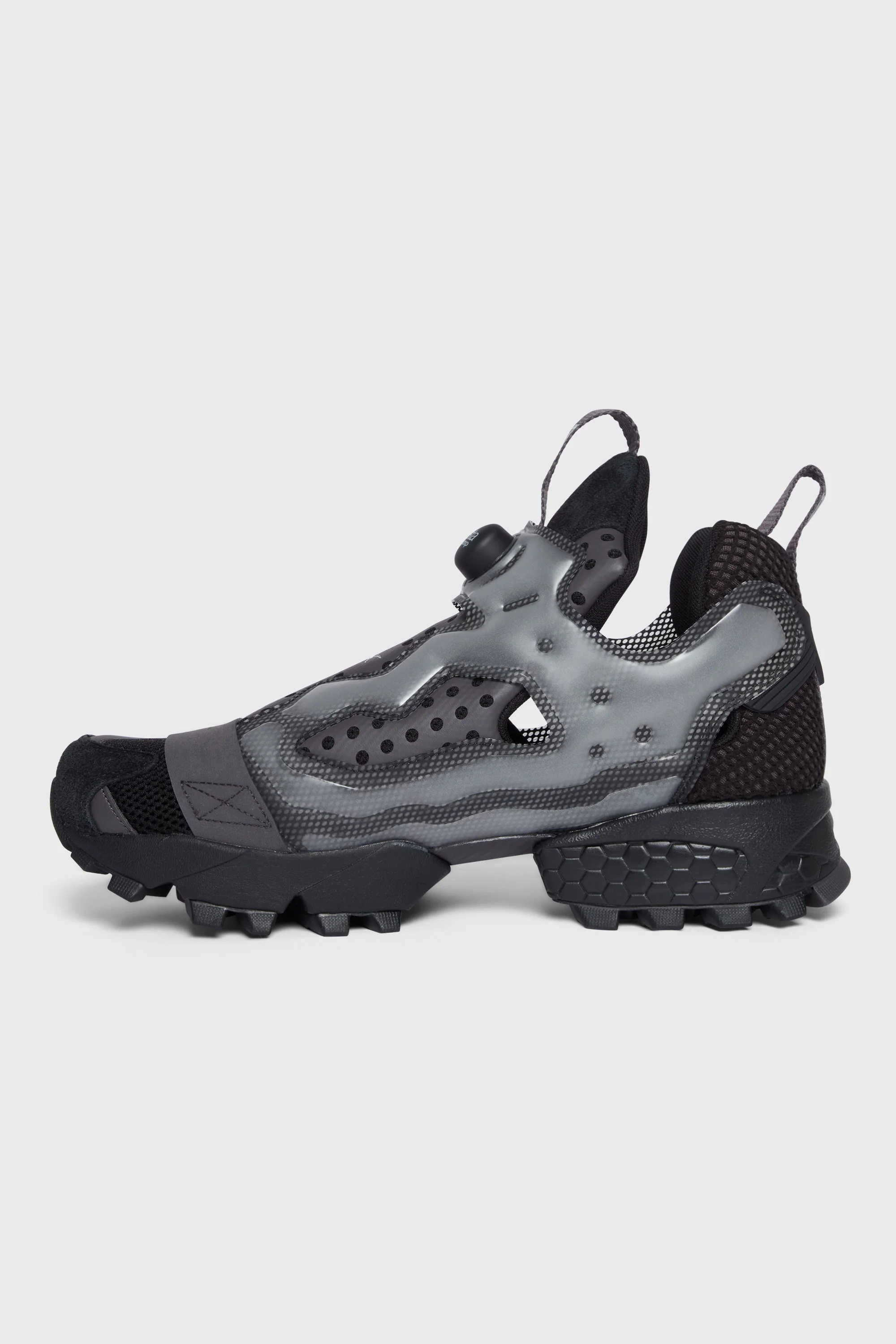 X REEBOK IPF PUMP FURY SNEAKER BLACK - Image 3