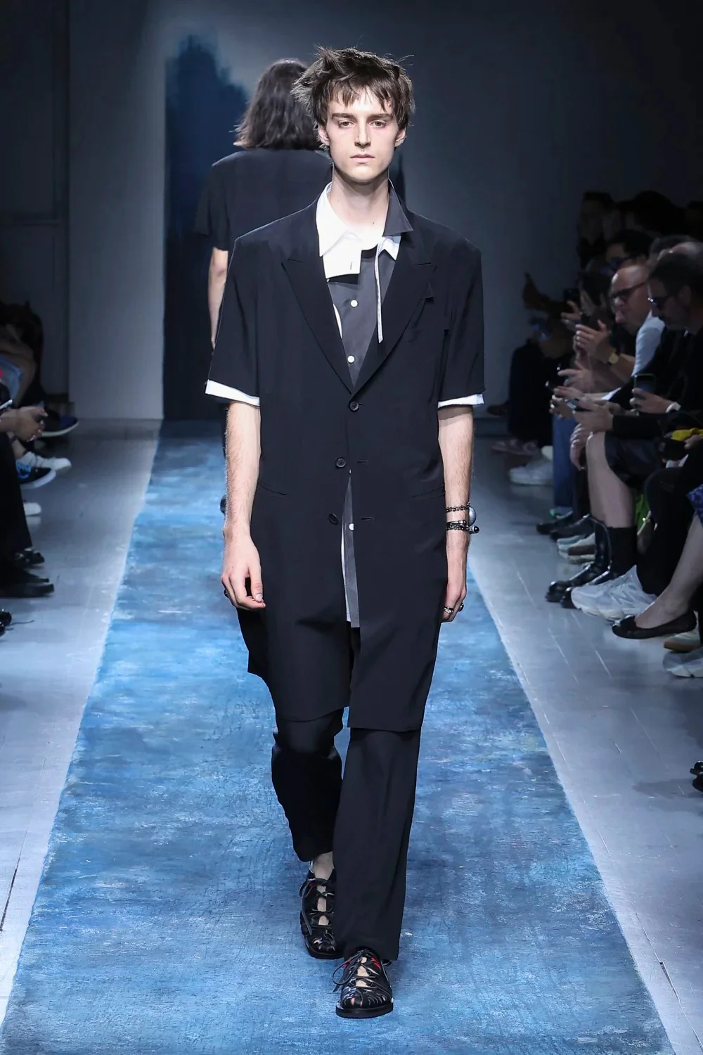 ASYMMETRIC BLOUSE - Image 5
